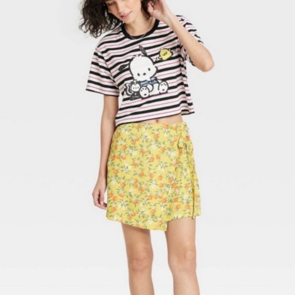 Sanrio Pochacco Striped Crop Tee - Picture 4 of 5
